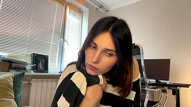 Show modela SweetFemBoyy na web-kameri