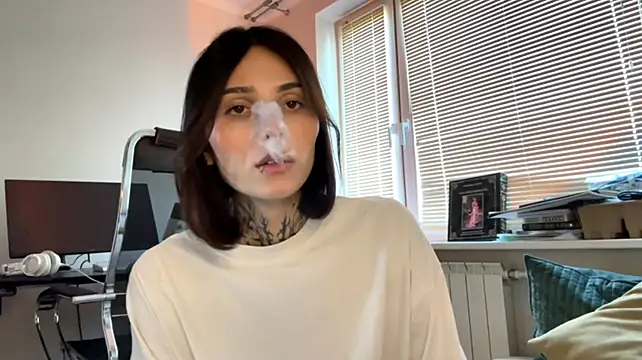 SweetFemBoyy – webcam-show
