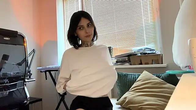 Pokazy przed kamerką – SweetFemBoyy