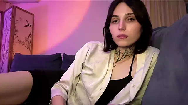 SweetFemBoyy's Webcam Show