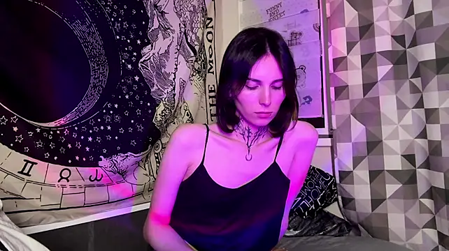 SweetFemBoyy Webcam show