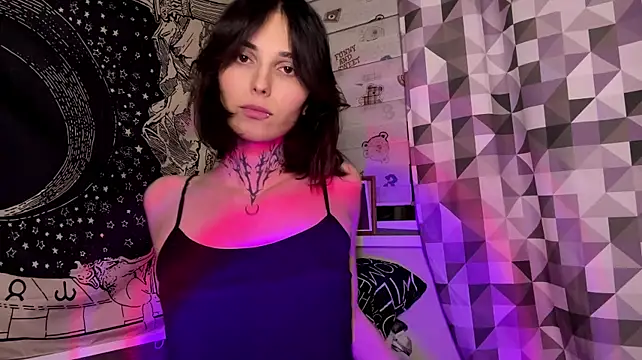 SweetFemBoyy Webcam show