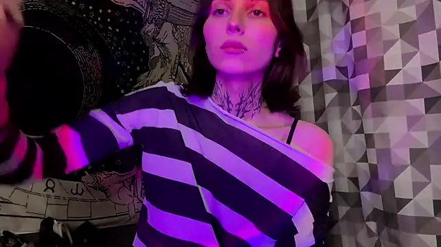 SweetFemBoyy – webcam-show