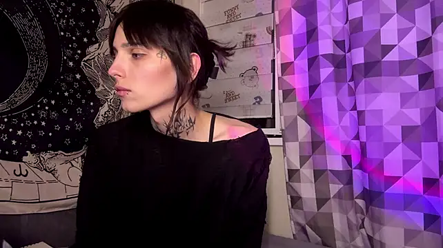 SweetFemBoyy 在線直播表演