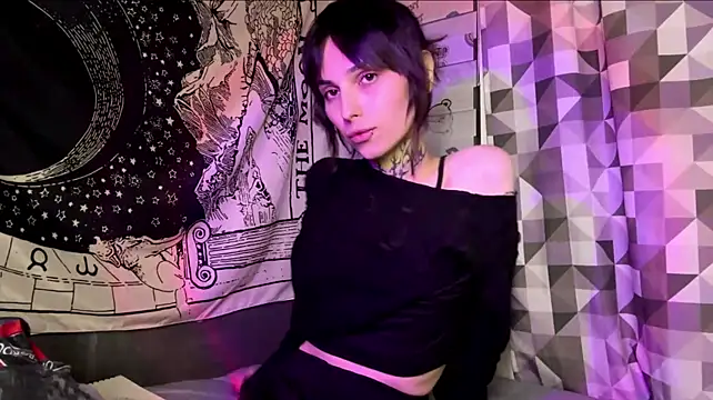 SweetFemBoyy – webcam-show