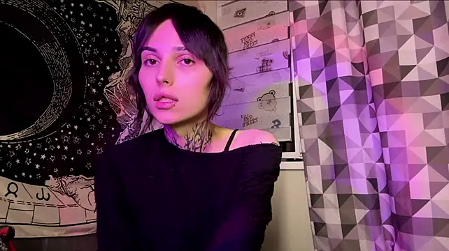 SweetFemBoyy Adlı Modelin Web Kamerası Şovu