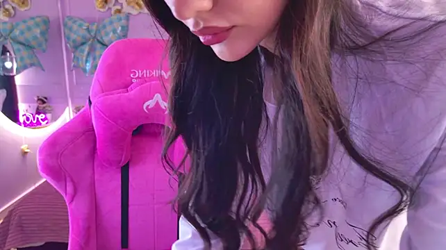 TianaFoxy webcam show