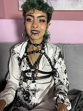 Show modela Rithsy_Core na web-kameri