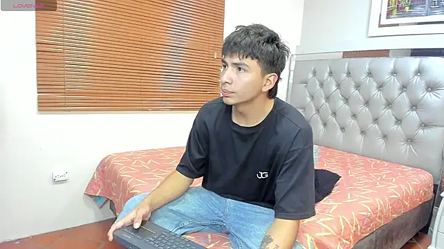 Leo_Royce Webcamshow
