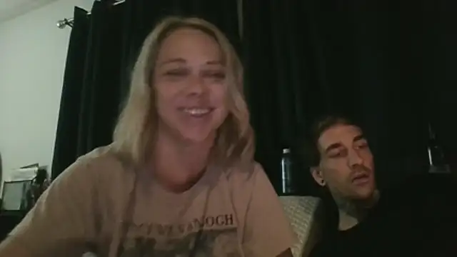 2-BLUNT-CUNTS' Webcam Show