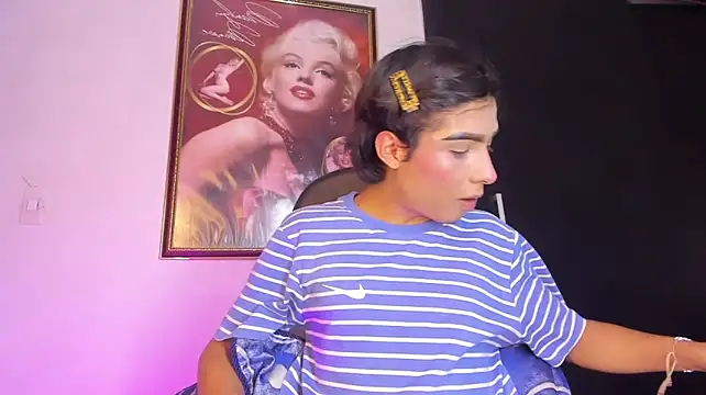 noa_sweet_xn Webbikameraesitys