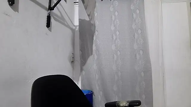 JBond007BBC Show in webcam