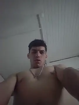 Show modela Nikokleinn na web-kameri