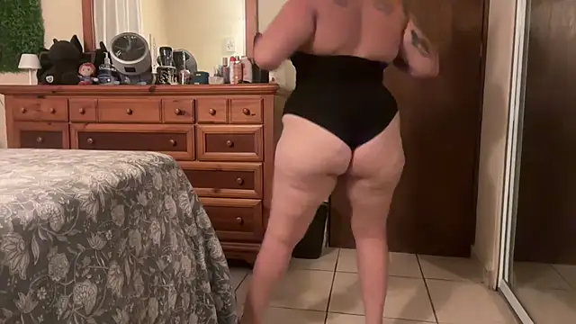 הופעת וובקאם של lolagirl7