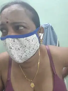 salukutty's Live XXX Chat