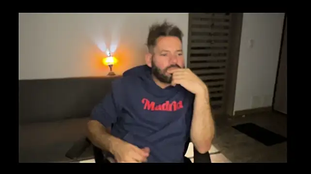 הופעת וובקאם של JUANHONEY