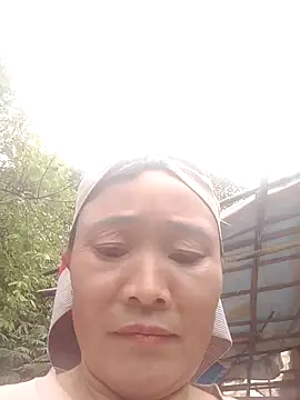 Sumo-y Adlı Modelin Canlı XXX Sohbeti