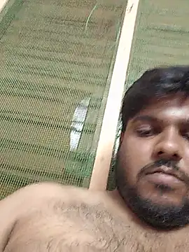Cutehornyyboiy webcam show