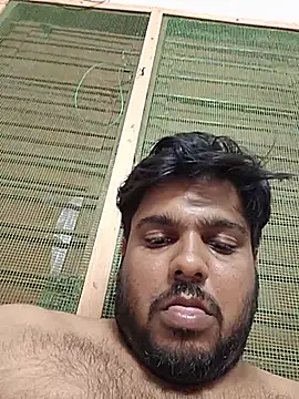Show modela Cutehornyyboiy na web-kameri