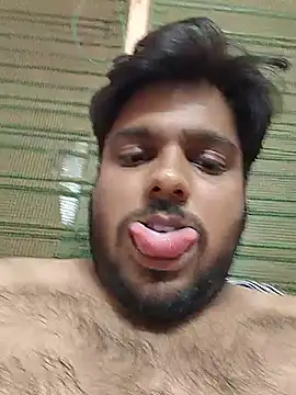 Show de Cutehornyyboiy na webcam