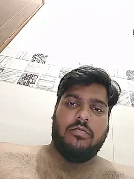 Cutehornyyboiy webcam show
