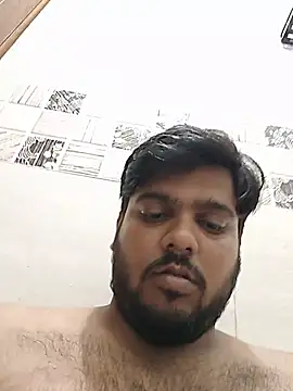 Cutehornyyboiy's Webcam Show