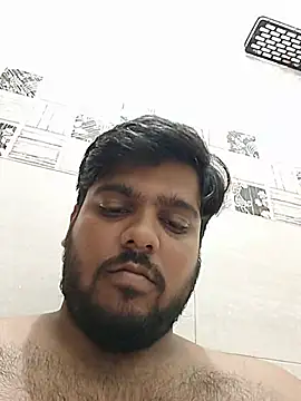 Cutehornyyboiy Show Webcam