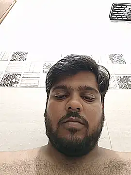 Show de Cutehornyyboiy na webcam