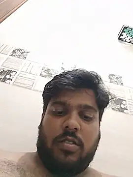 Cutehornyyboiy webkamerás műsora
