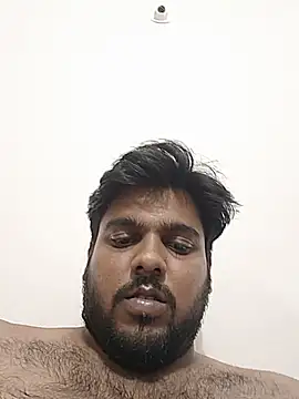 Cutehornyyboiy Show Webcam