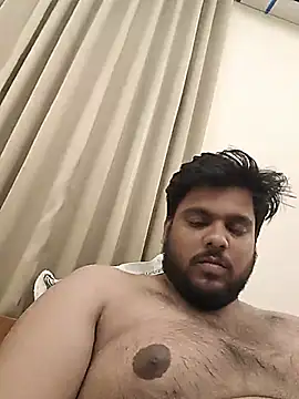 Cutehornyyboiy 웹캠 쇼