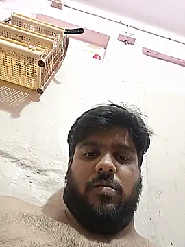 Cutehornyyboiy webkamerás műsora