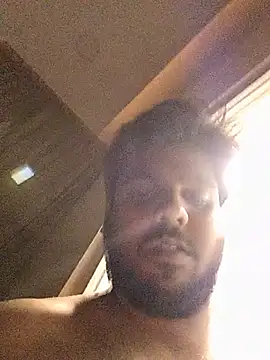 Webkamerová show Cutehornyyboiy