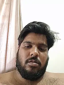 Cutehornyyboiy Webcam-Show