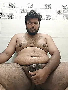 Cutehornyyboiy webkamerás műsora
