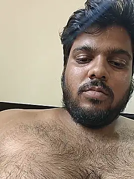 Hornyydoggg 网络视讯表演