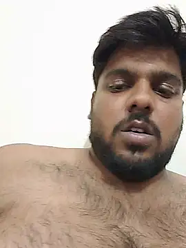 Hornyydoggg  – webcam-show