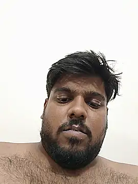 Hornyydoggg Show in webcam