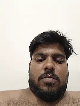 הופעת וובקאם של Hornyydoggg