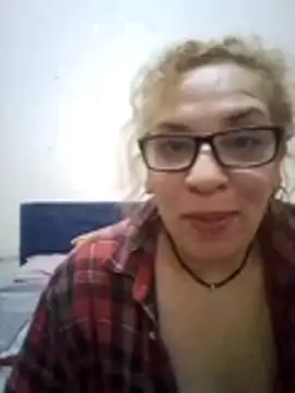 Show modela FOXY_LYNN na web-kameri