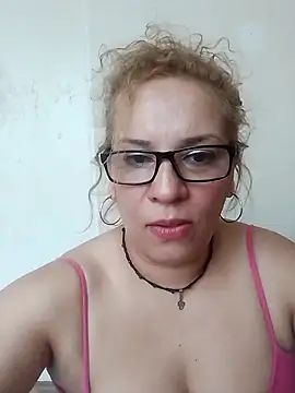 FOXY_LYNN's Webcam Show