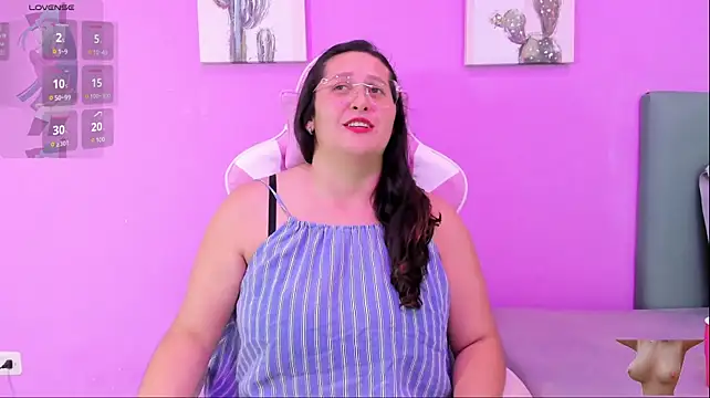 Selene_tea webcam show