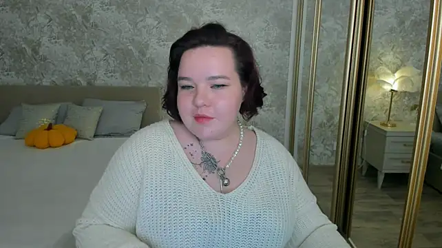 IvoryeFlame Show in webcam