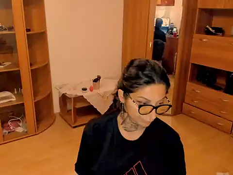 دردشة Deniz_lucky الجنسية المباشرة