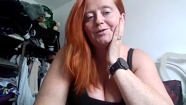 GingeXO live XXX chat