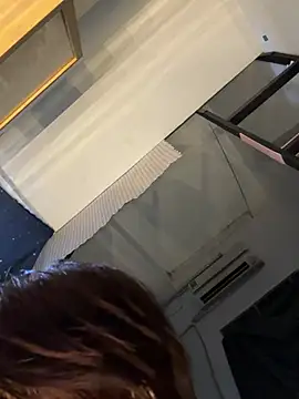 צ'אט XXX בשידור חי של emmeow9901