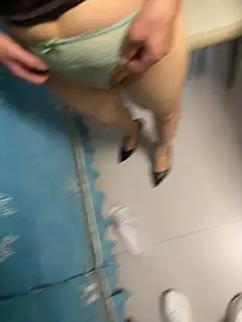 huahuabbyyy 在線直播表演