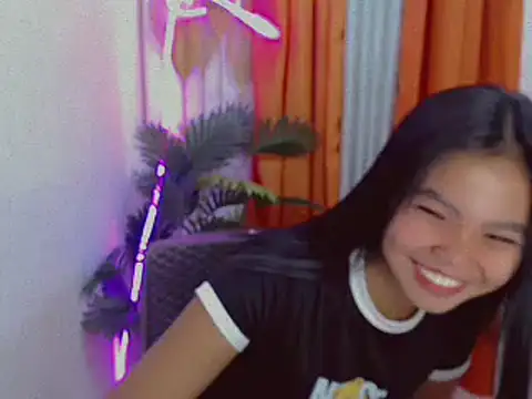 pure_asian_beauty Pertunjukan Webcam