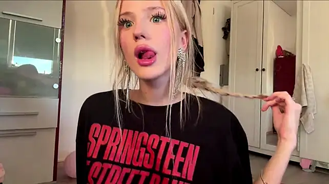 Alicekittyy Webcam-Show
