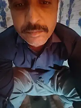 Ritz-1 Show in webcam